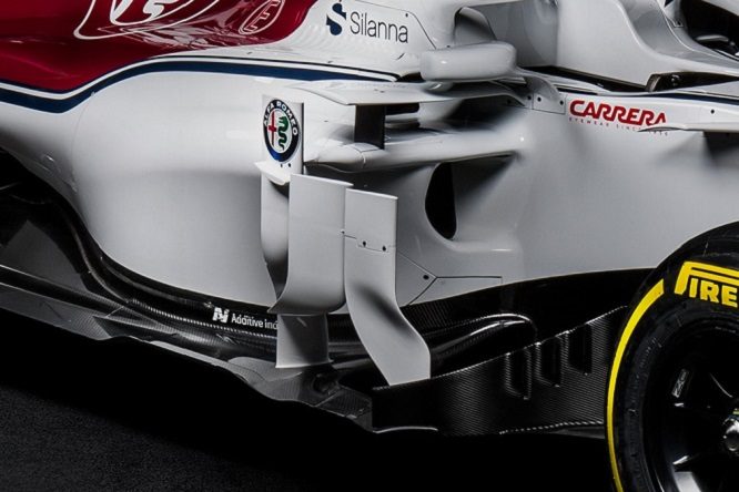 Sauber C37 dettaglio fiancata