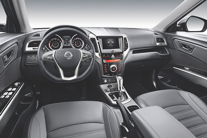 SsangYong Tivoli_interior