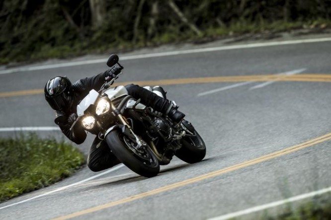 Triumph Speed Triple S ed RS, il ritorno della belva