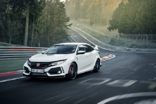 2017-Honda-Civic-Type-R-108-2-626x383