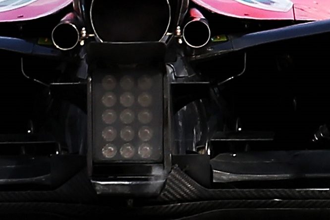 Ferrari SF71H sfiato olio motore Test Barcellona 2 2018