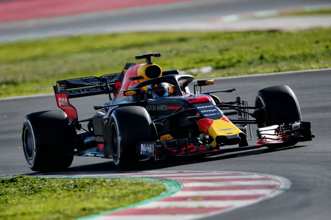 Test Barcellona-2 2018, day 2 pomeriggio: Ricciardo record, Ferrari lavora sul passo