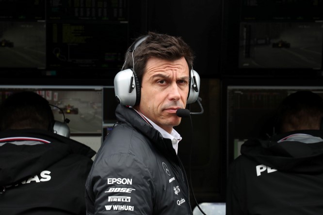 Mercedes, Wolff promette battaglia: “Daremo tutto”