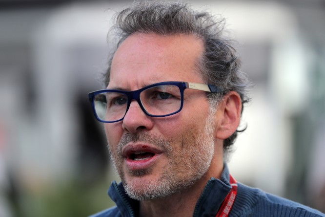 Villeneuve: “Dura per Gasly nel ‘Team Verstappen'”