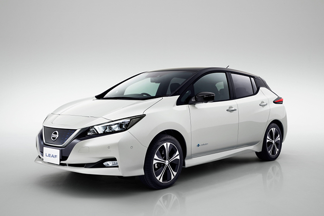 01-nissan-photo-leaf