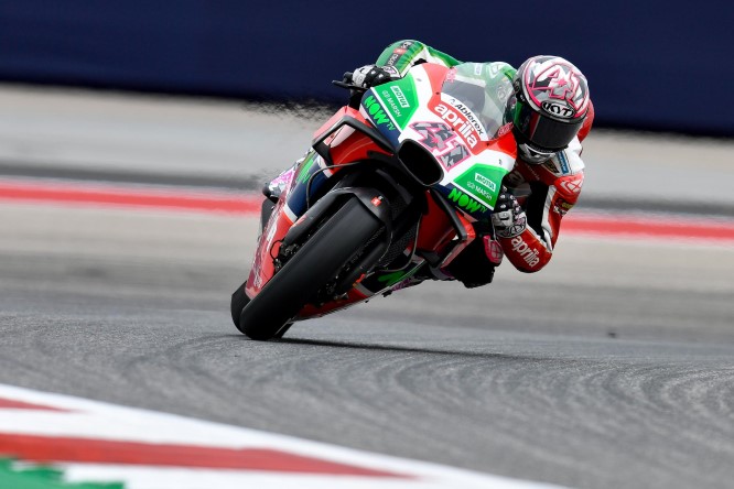 MotoGP | Espargarò porta l’Aprilia nella top-10