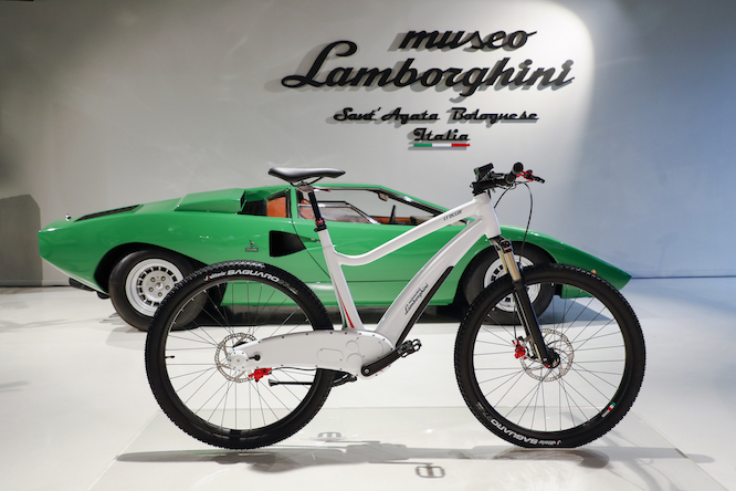 Ora Lamborghini firma pure bici elettriche