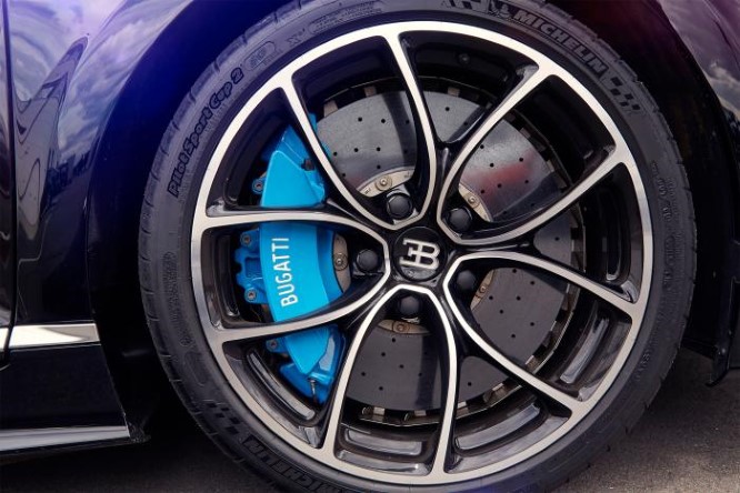 M_2017-Bugatti-Chiron-rims