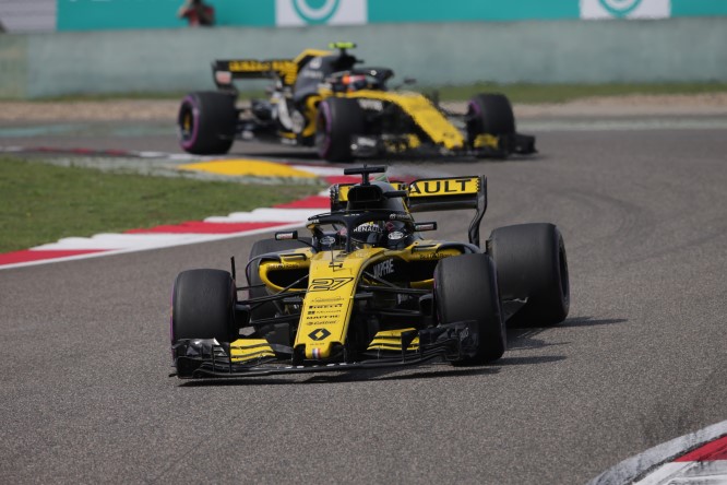 Renault, doppio piazzamento a punti con l’aiuto della Safety Car