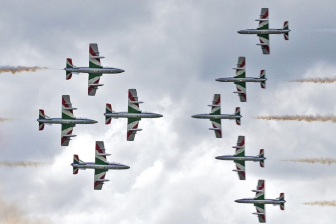 F1 / Frecce Tricolori: l’air show su Monza nel 1982