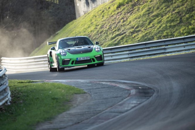 high_911_gt3_rs_nurburgring_nordschleife_2018_porsche_ag