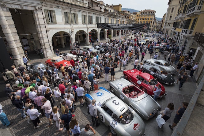 La 1000 Miglia sfreccia alla Motor Valley Fest