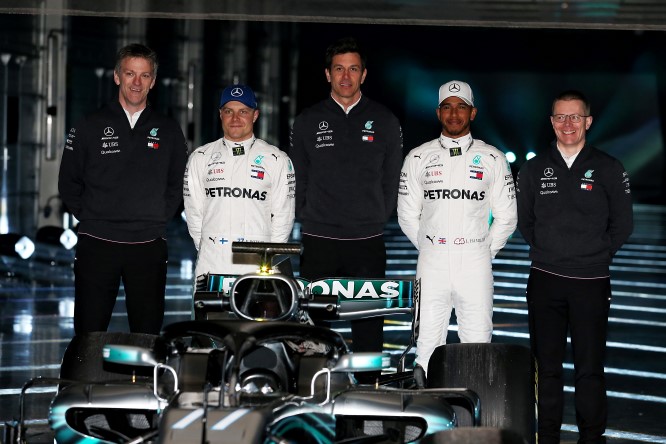 Mercedes vicina ai rinnovi di Hamilton e Bottas
