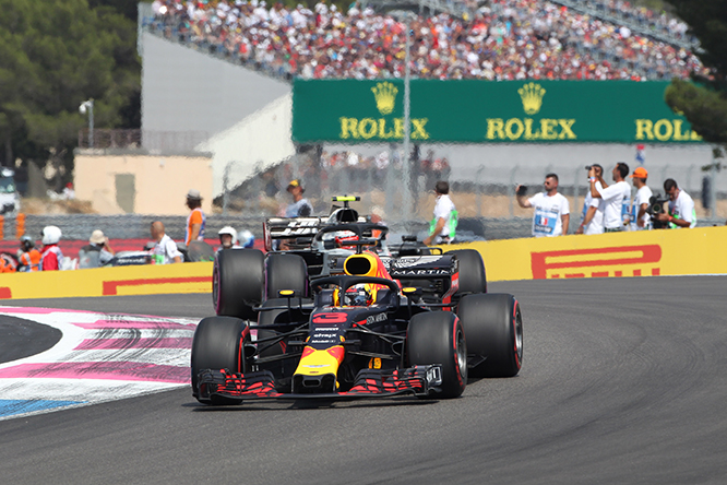 Ricciardo: “Quest’anno la Mercedes è più vulnerabile”