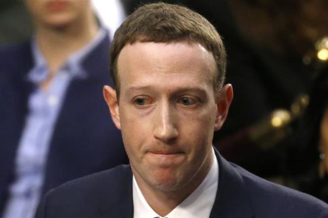 Facebook, nuovi guai per Zuckerberg in arrivo dalla Cina