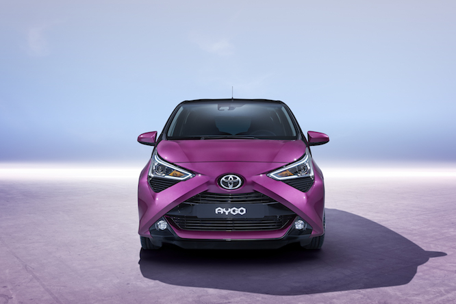 aygo-07-fullfront-magenta