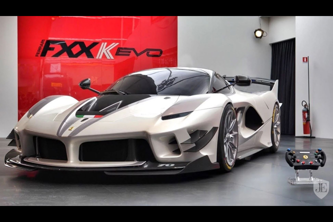 In vendita una Ferrari FXX-Evo pronta per essere targata (!)