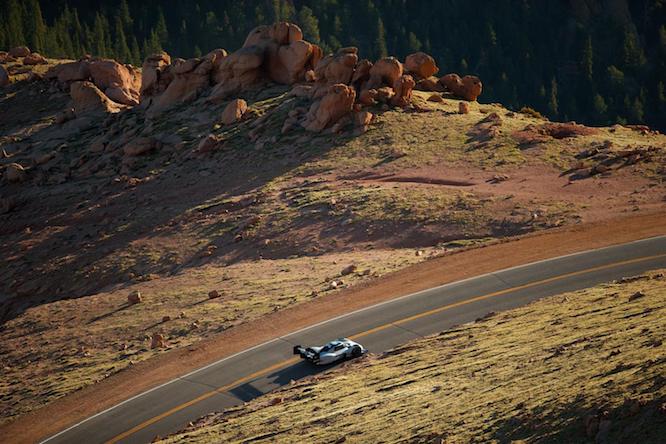 media-I.D. R Pikes Peak livrea_vw-20180609-197971