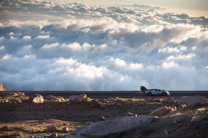 romain-dumas-f-volkswagen-i-d-r-pikes-peak-large-8481