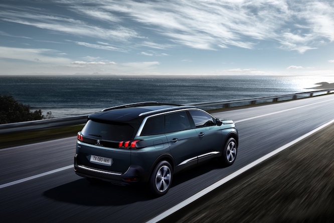 Peugeot, spazio più accessibile con l’Hands Free System