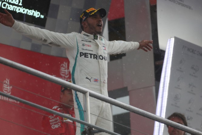 Hamilton portrays himself as Jesus – Villeneuve