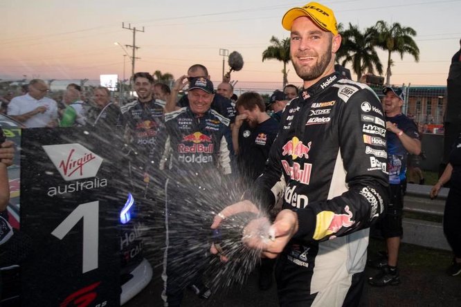 Supercars | Townsville: dominio Triple Eight