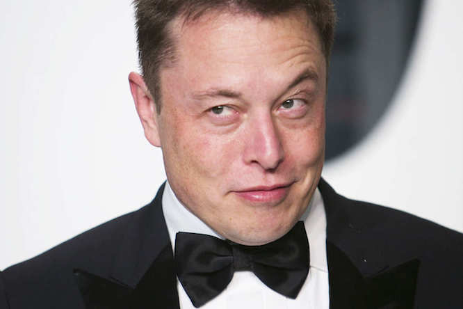 Musk sul Coronavirus: “Panico stupido”