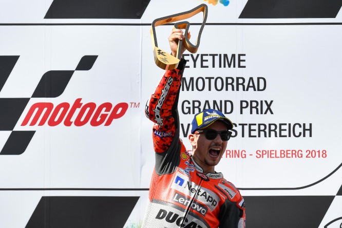 MotoGP | Lorenzo leader del Mondiale con il nuovo serbatoio