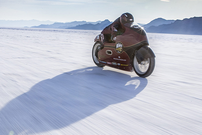 Munro e il miraggio delle 200 miglia alla Bonneville Speed Week