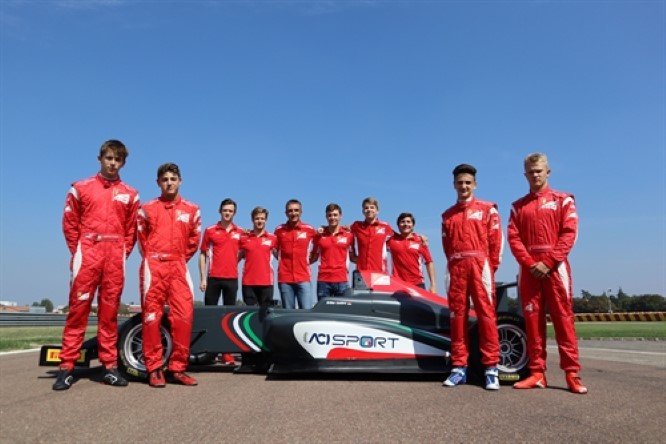 Stage alla Ferrari Driver Academy per il fratello di Leclerc