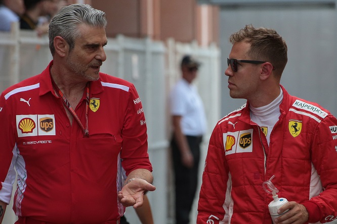 Arrivabene e le critiche a Vettel: “Di certo non arrivano dal team”