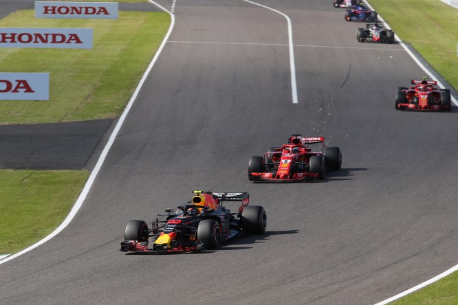 Contatto Vettel-Verstappen: le reazioni radio