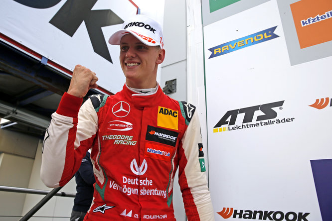 FIA F3 | Vips a segno, Mick Schumacher campione