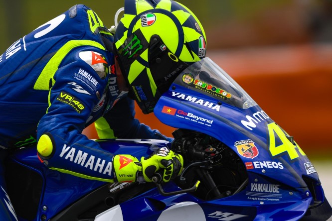 MotoGP | Nel 2019 giro di vite sull’elettronica