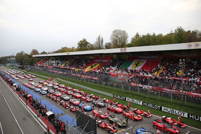 Monza, grande entusiasmo per le Finali Mondiali Ferrari