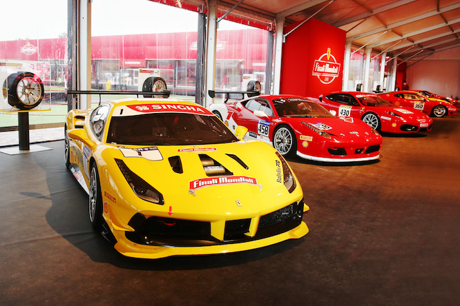 Pirelli celebra un quarto di secolo nel Ferrari Challenge