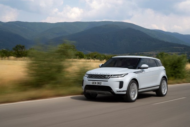 Range Rover Evoque, la seconda generazione è ibrida