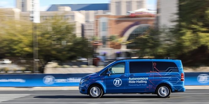 Ces 2019, il robo-taxi a guida autonoma è realtà