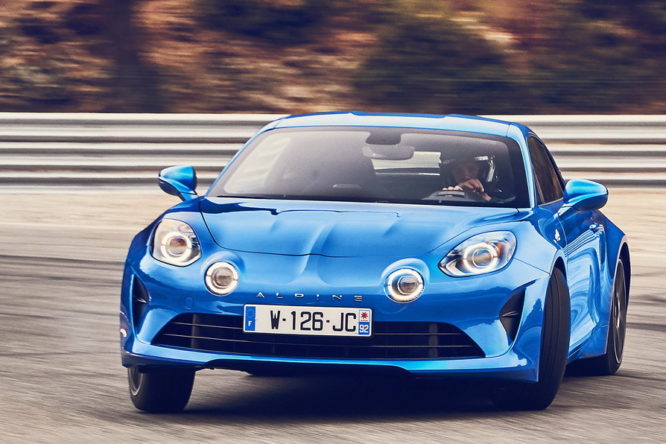 Alpine A110, arrivano 300 Cv e una cabriolet?