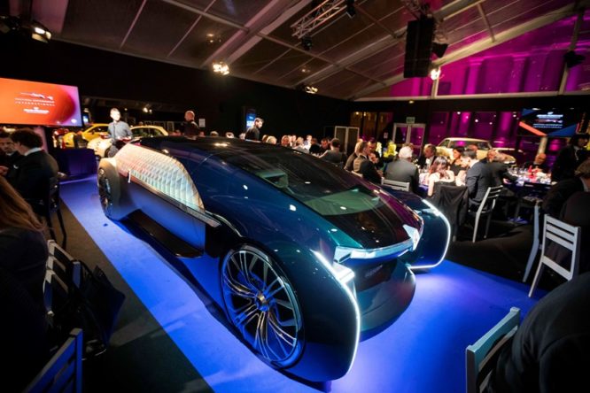 Tre concept elettriche Renault premiate a Parigi