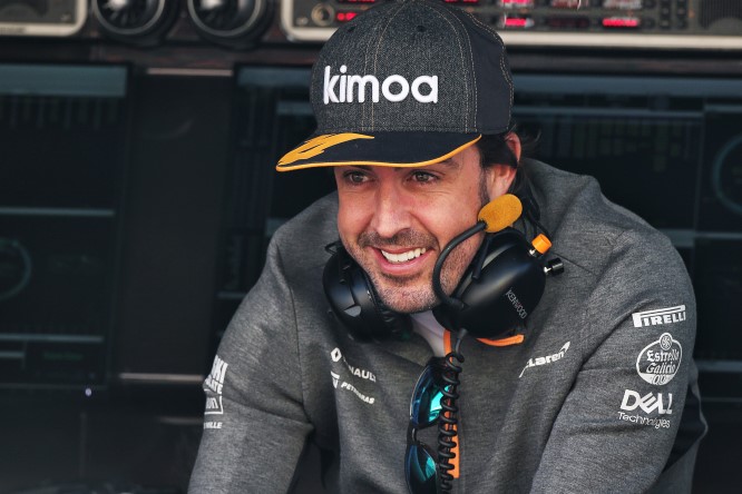 McLaren drivers back driving role for Alonso