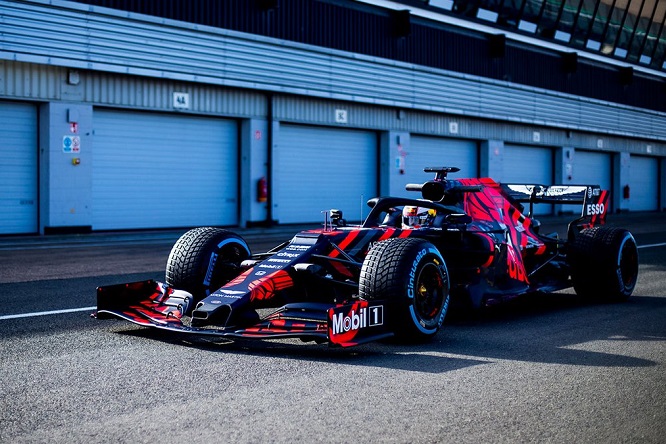 Le linee della Red Bull Honda RB15 – FOTO