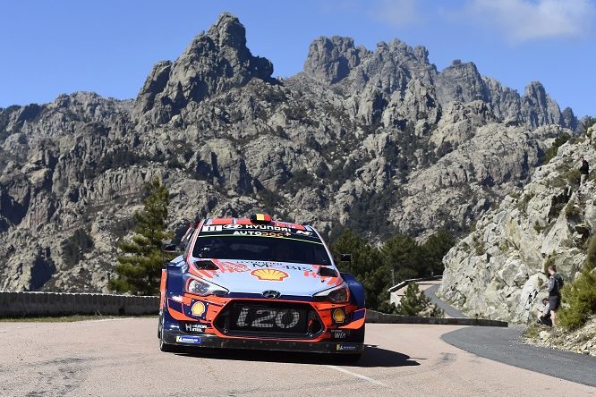 WRC | Neuville sorpassa Evans