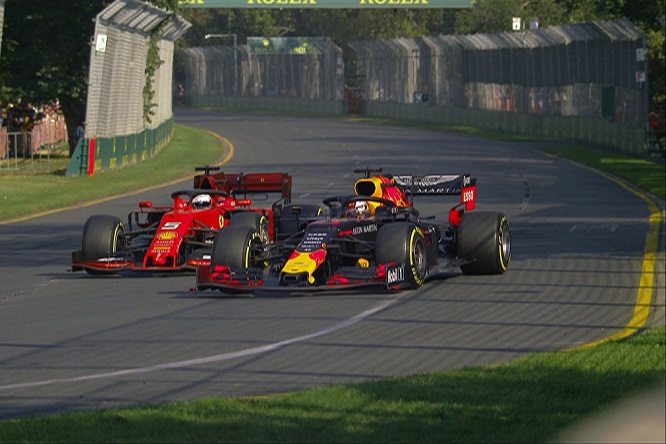 #MettoLaFreccia2019: a Melbourne si impone Verstappen