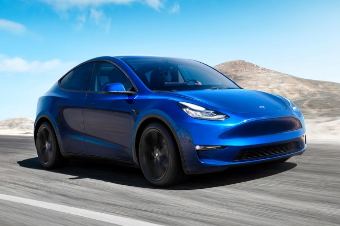 Tesla Model Y, cambia il prezzo di listino