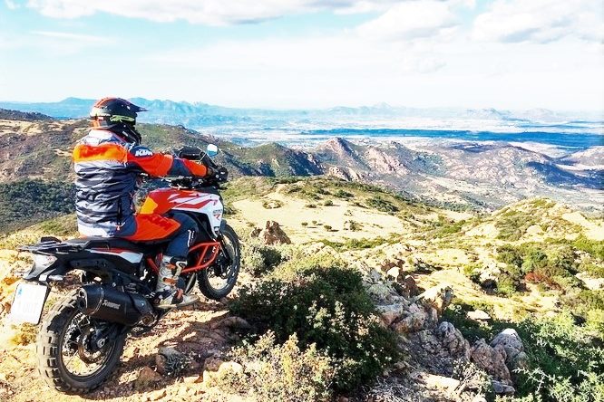 KTM Sardinia Adventouring, vacanze on the road