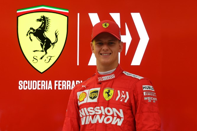 Schumacher still in no rush for F1 grid