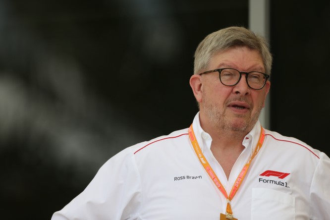 Brawn: “Dubito che un reclamo per le ali avrebbe successo”