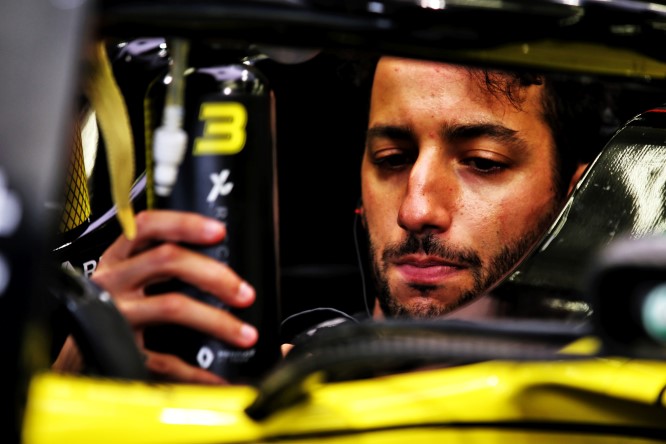 Ricciardo: “La Renault deve migliorare nel 2020”