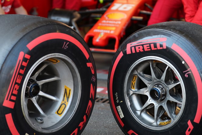 Pirelli: non si tornerà alle gomme 2018